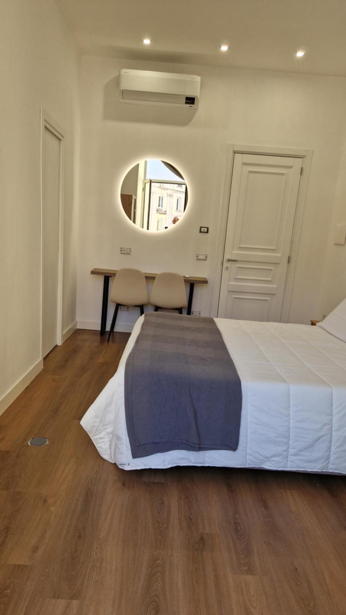 B&B City Center Nápoly Szoba fotó